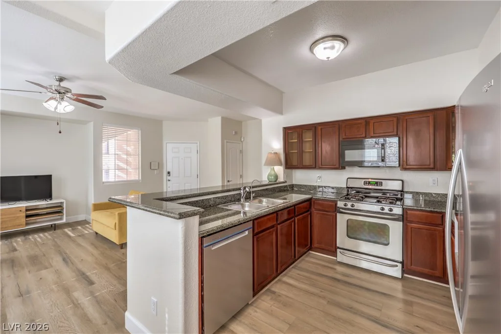 10245 King Henry, Las Vegas, NV 89144