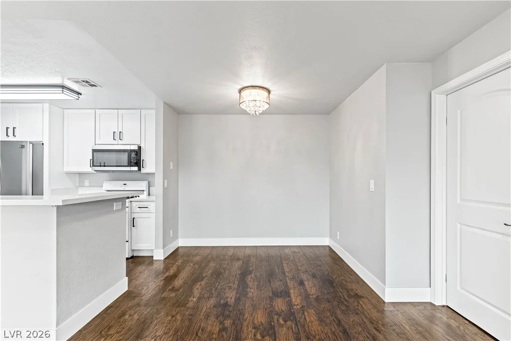 2200 Fort Apache, Las Vegas, NV 89117