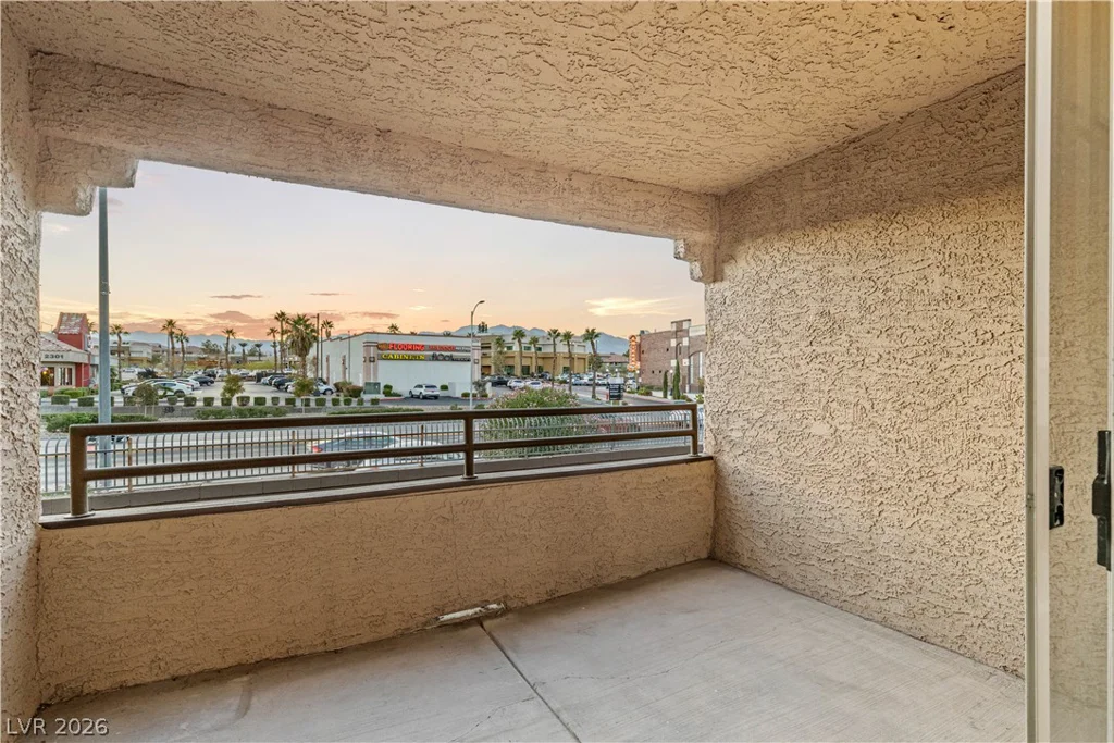 2200 Fort Apache, Las Vegas, NV 89117