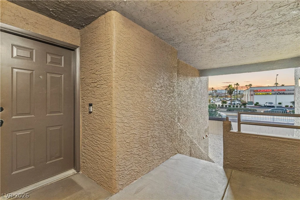 2200 Fort Apache, Las Vegas, NV 89117