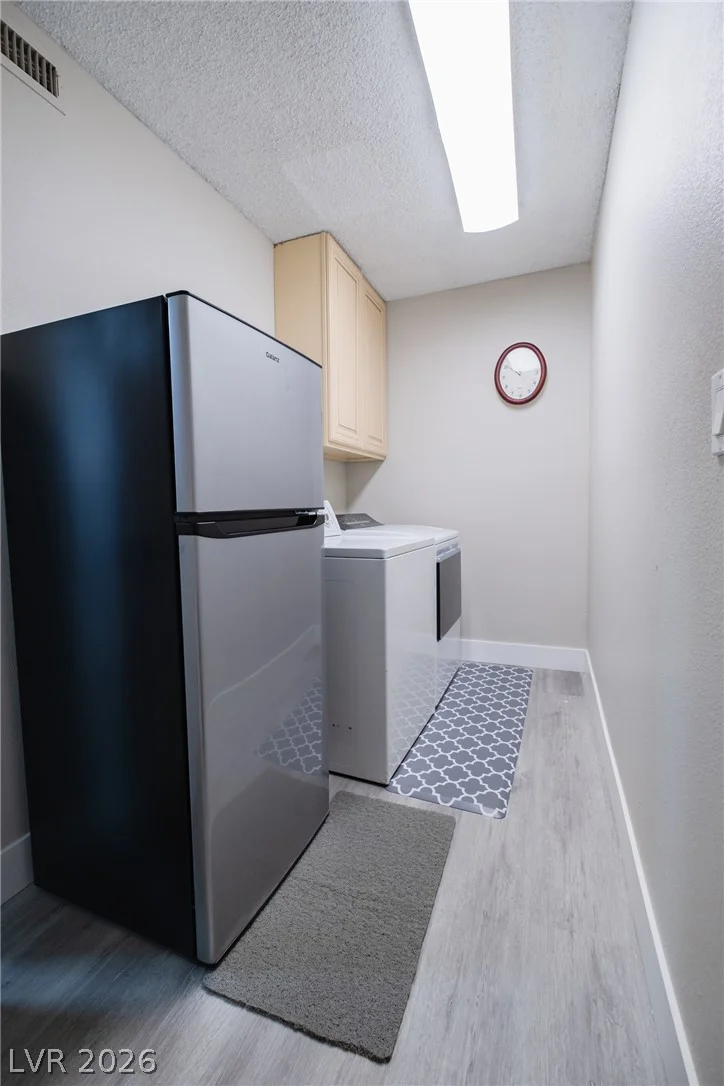 6356 Viking, Las Vegas, NV 89103