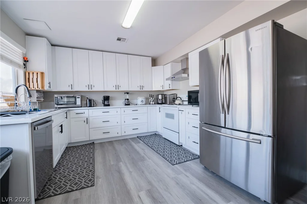 6356 Viking, Las Vegas, NV 89103