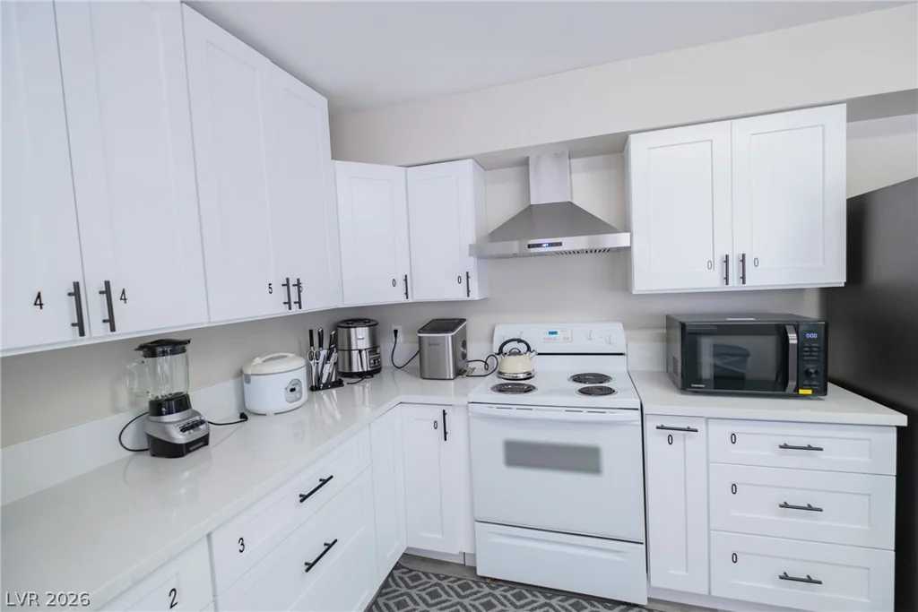 6356 Viking, Las Vegas, NV 89103