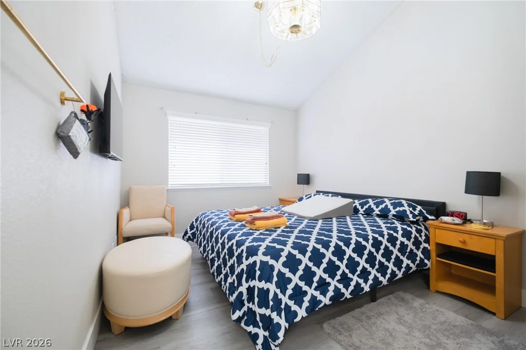 6356 Viking, Las Vegas, NV 89103