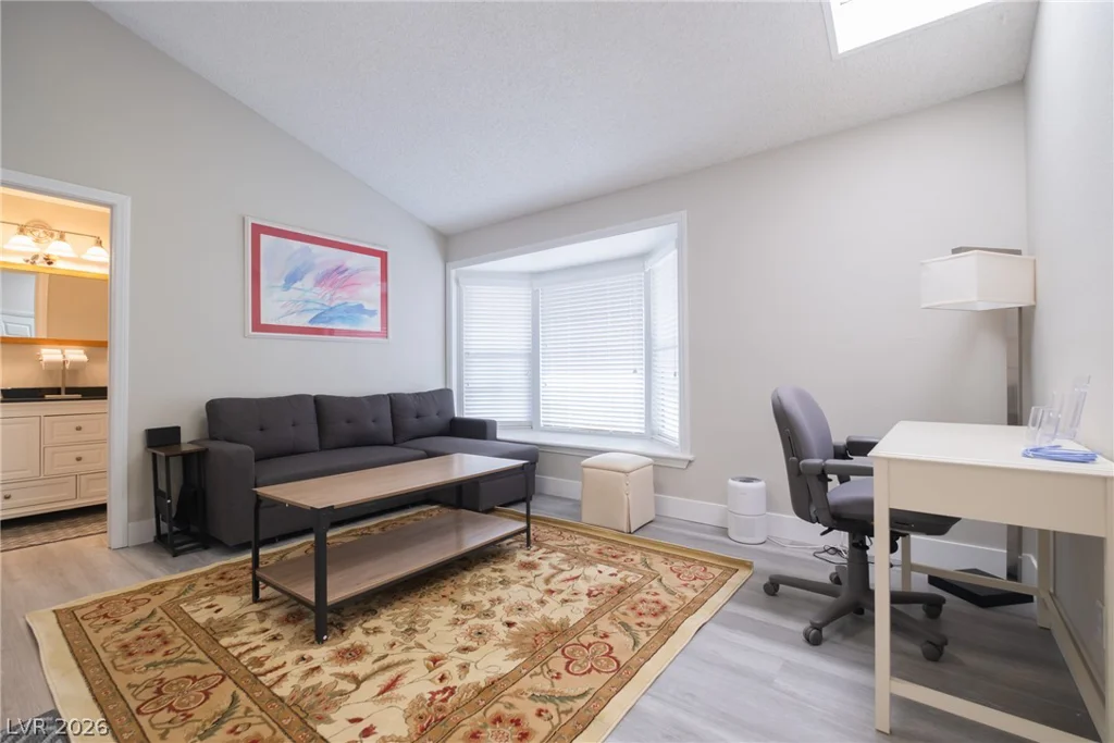 6356 Viking, Las Vegas, NV 89103