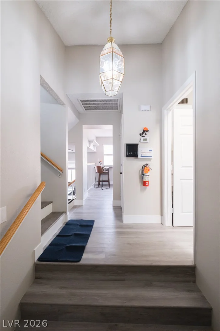 6356 Viking, Las Vegas, NV 89103