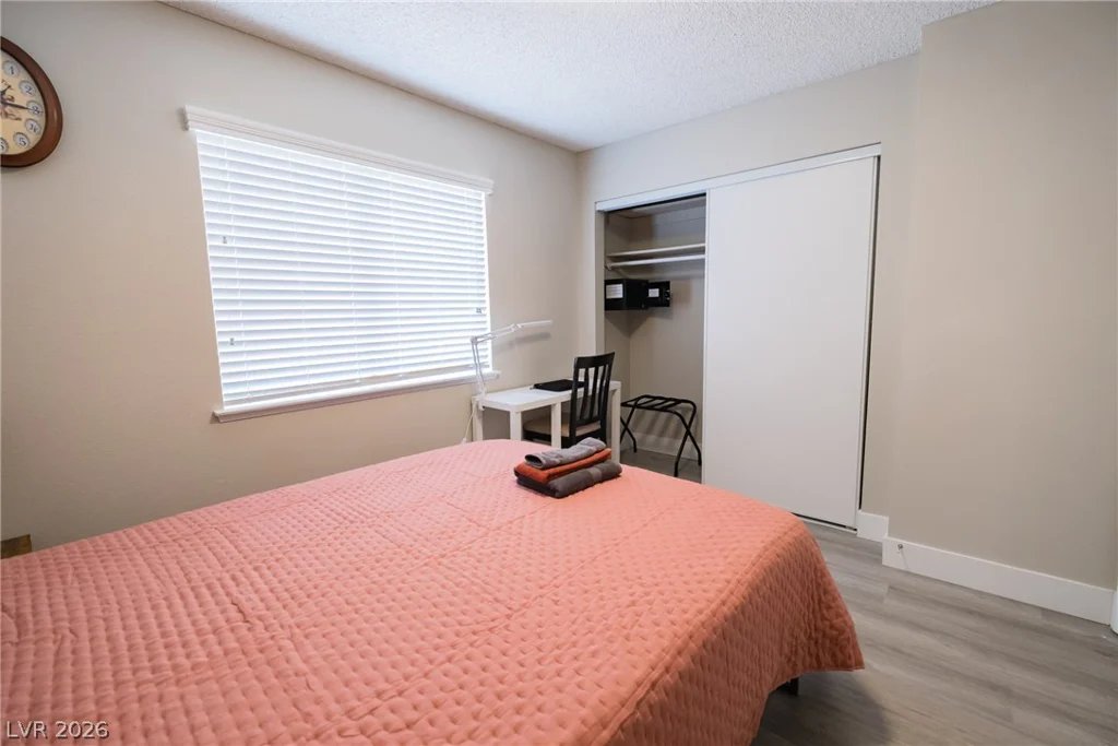 6356 Viking, Las Vegas, NV 89103