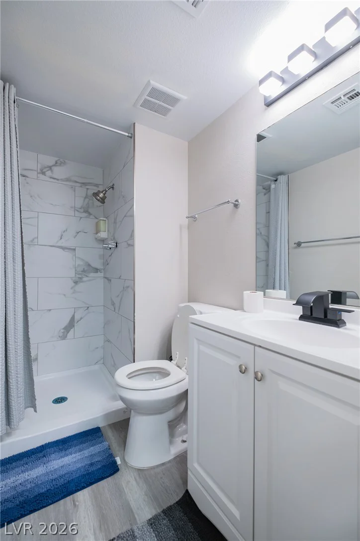 6356 Viking, Las Vegas, NV 89103