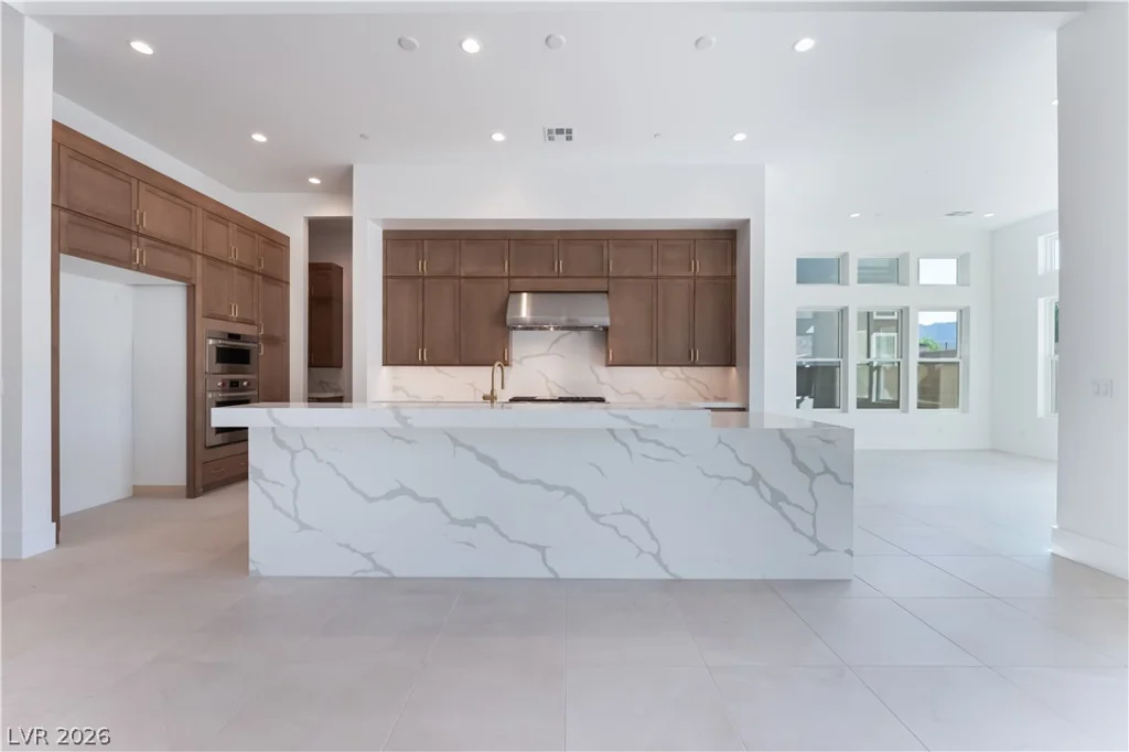 229 Grange Creek, Las Vegas, NV 89138