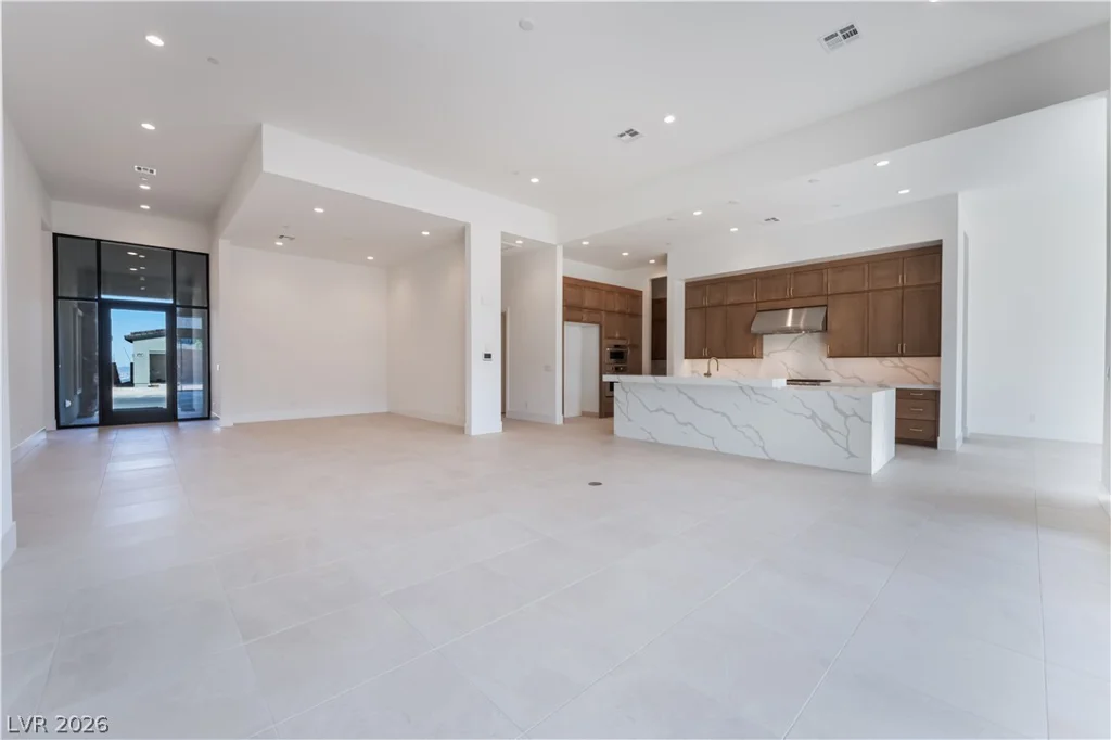 229 Grange Creek, Las Vegas, NV 89138