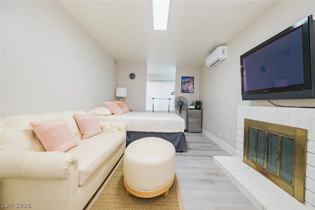 7220 Mountain Moss, Las Vegas, NV 89147