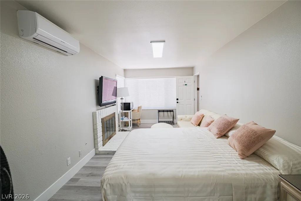 7220 Mountain Moss, Las Vegas, NV 89147