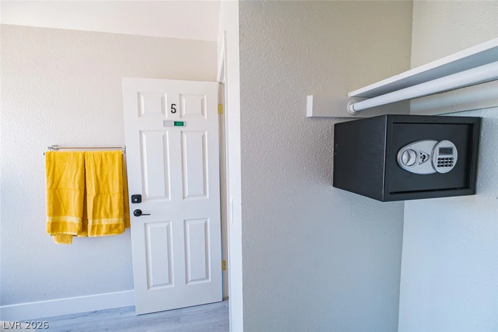 7220 Mountain Moss, Las Vegas, NV 89147