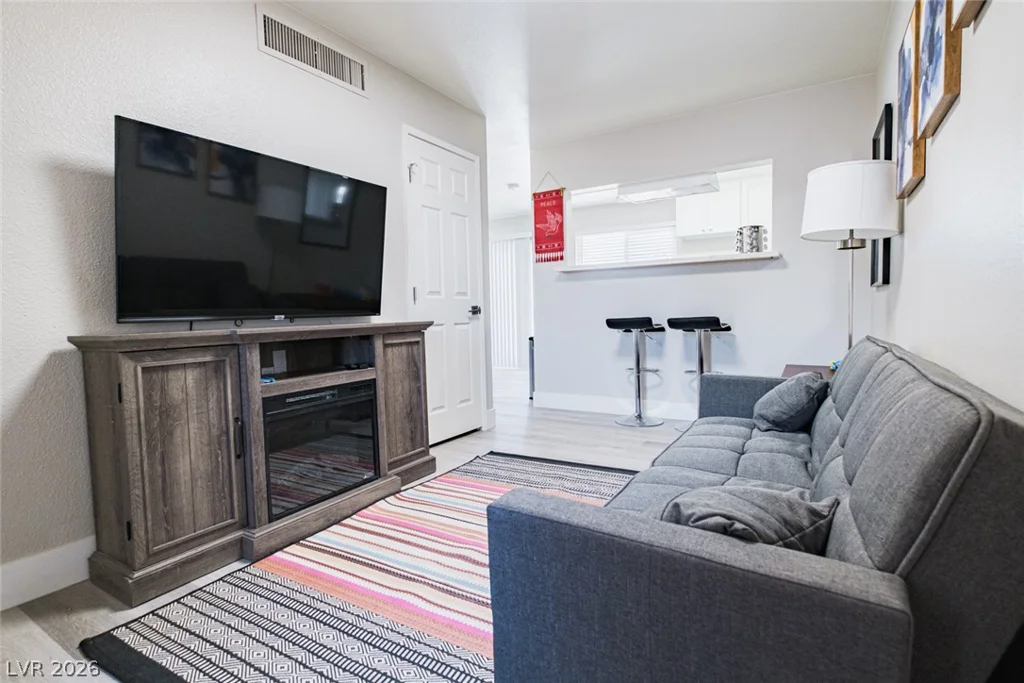 7220 Mountain Moss, Las Vegas, NV 89147