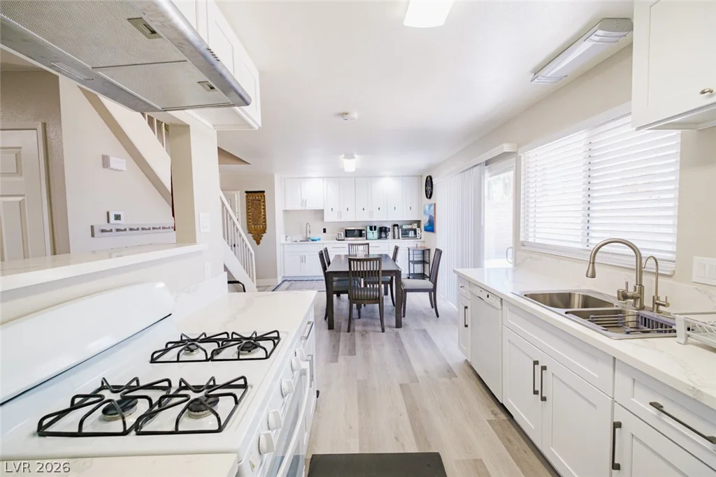 7220 Mountain Moss, Las Vegas, NV 89147