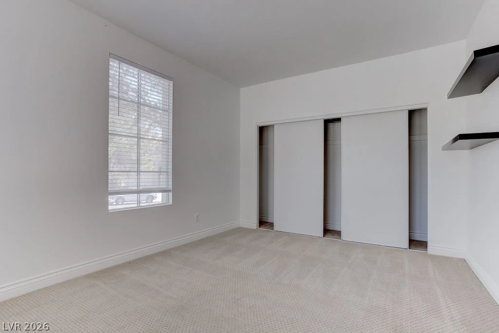 10381 Walking View, Las Vegas, NV 89135
