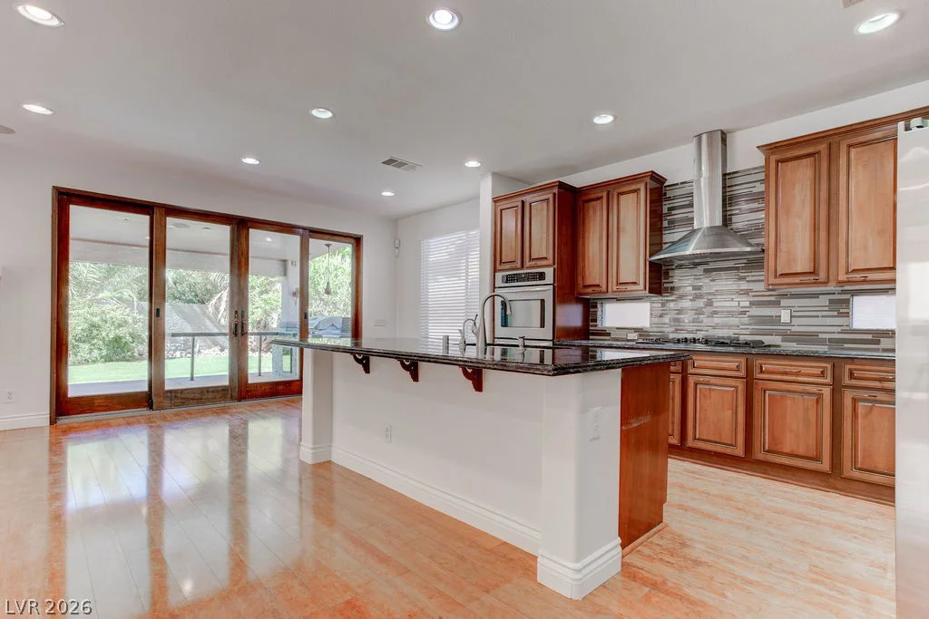 10381 Walking View, Las Vegas, NV 89135
