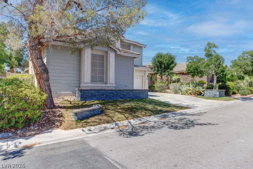 10381 Walking View, Las Vegas, NV 89135