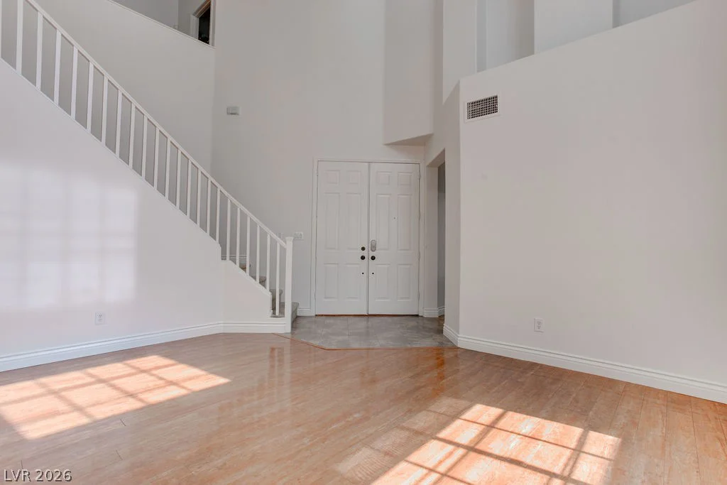 10381 Walking View, Las Vegas, NV 89135