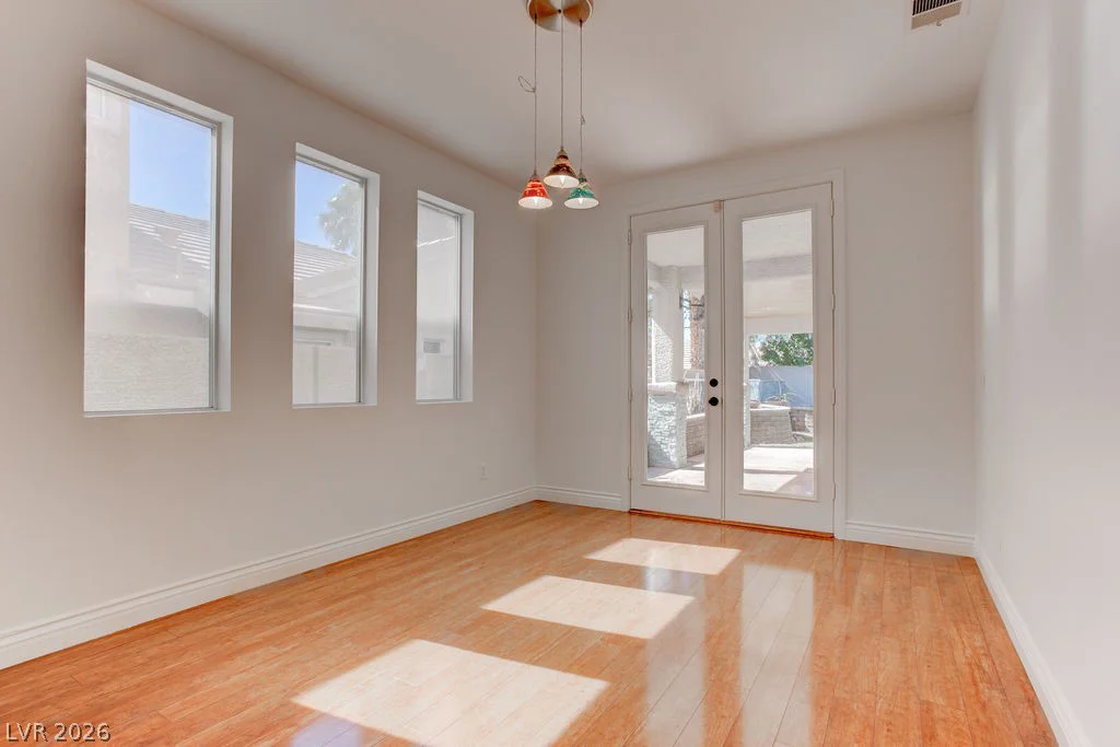 10381 Walking View, Las Vegas, NV 89135