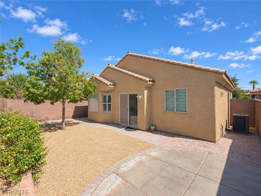 3979 Spanish Barb, Las Vegas, NV 89122