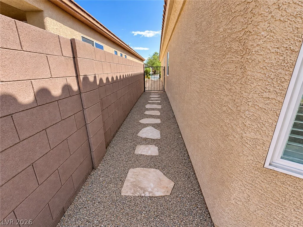 3979 Spanish Barb, Las Vegas, NV 89122