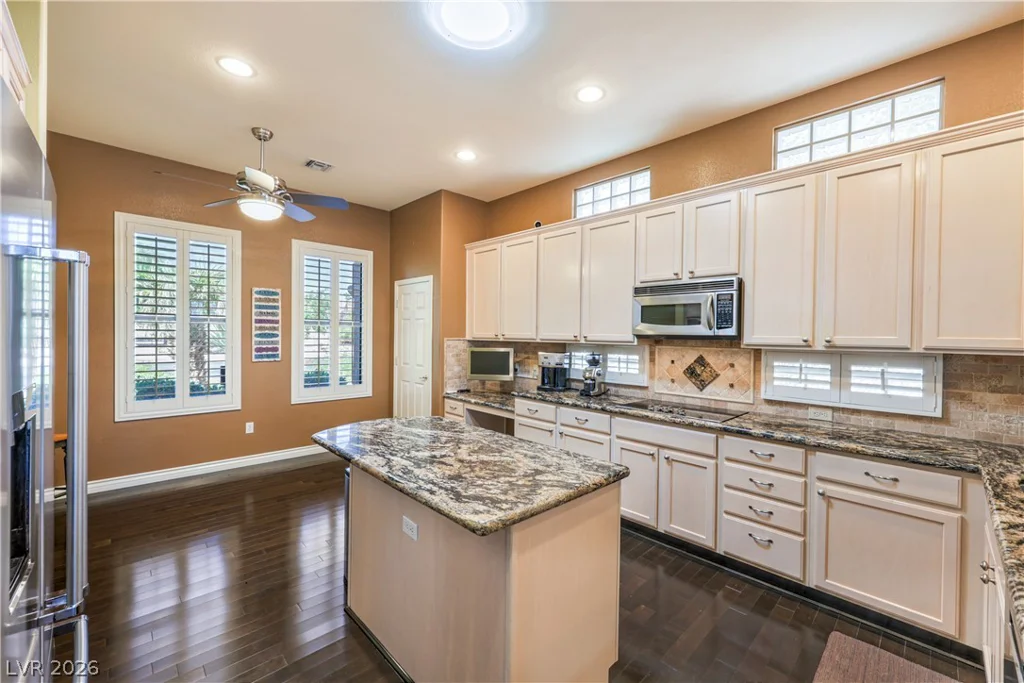2010 High Mesa, Henderson, NV 89012