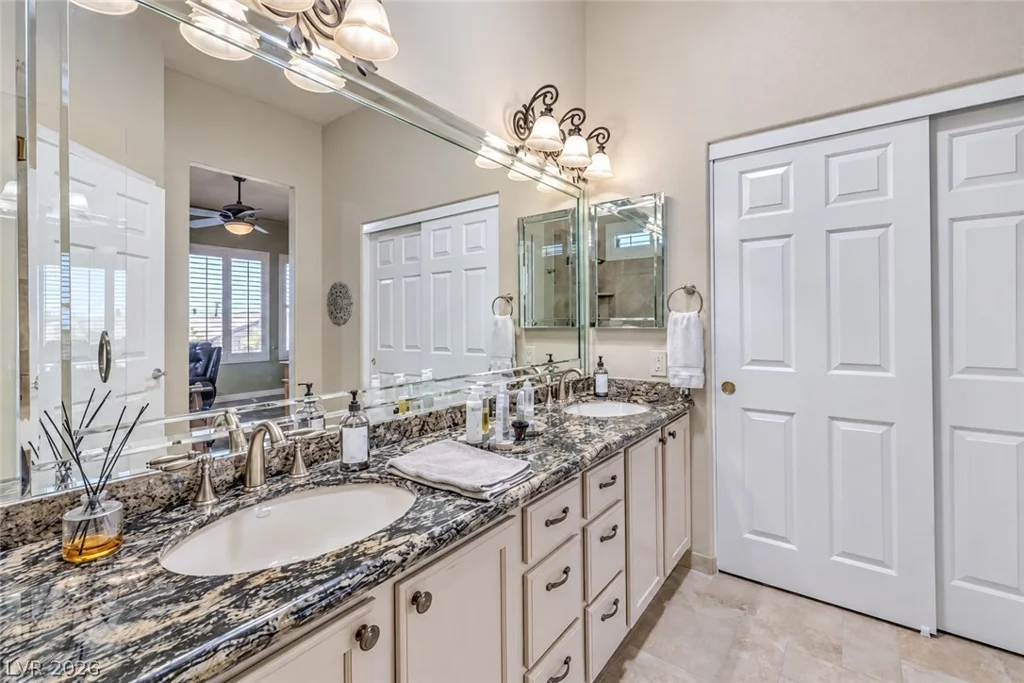 2010 High Mesa, Henderson, NV 89012