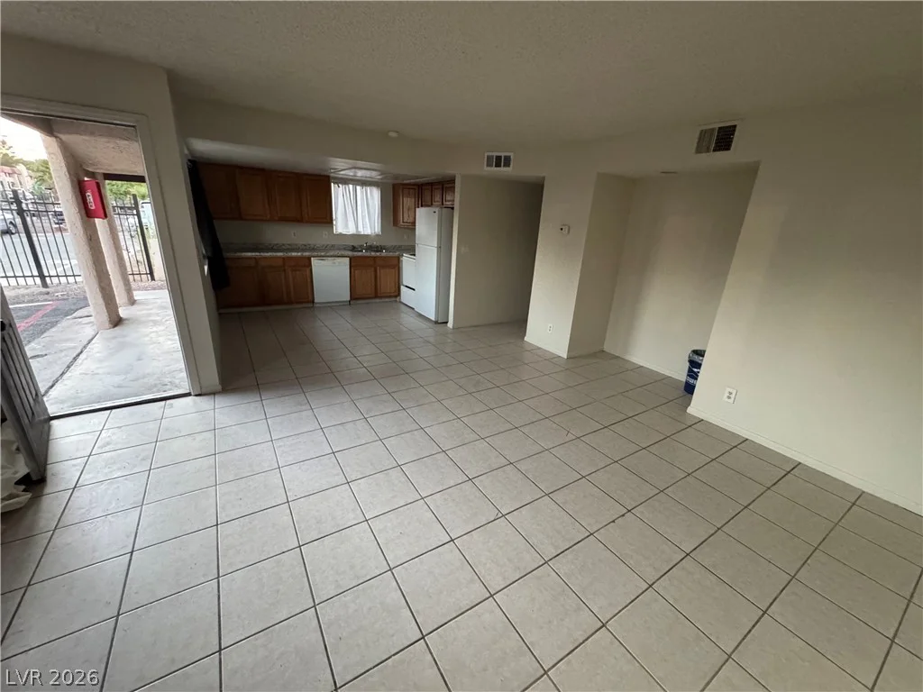 6220 Bellota, Las Vegas, NV 89108