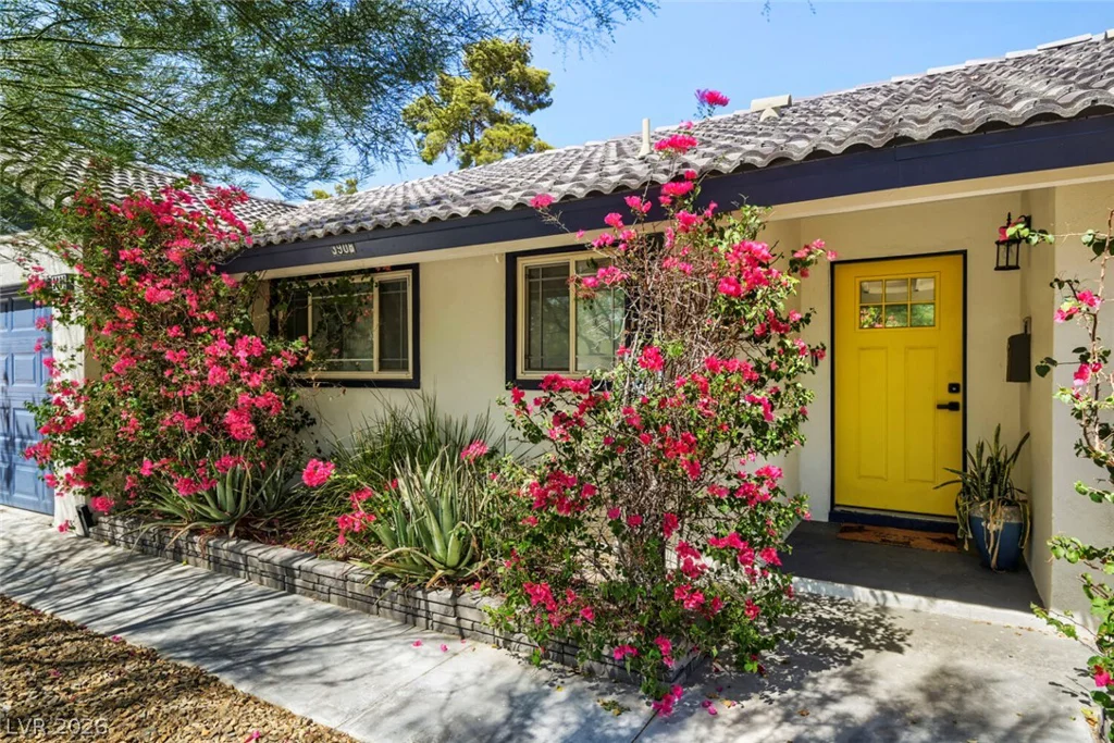 3908 El Jardin, Las Vegas, NV 89102