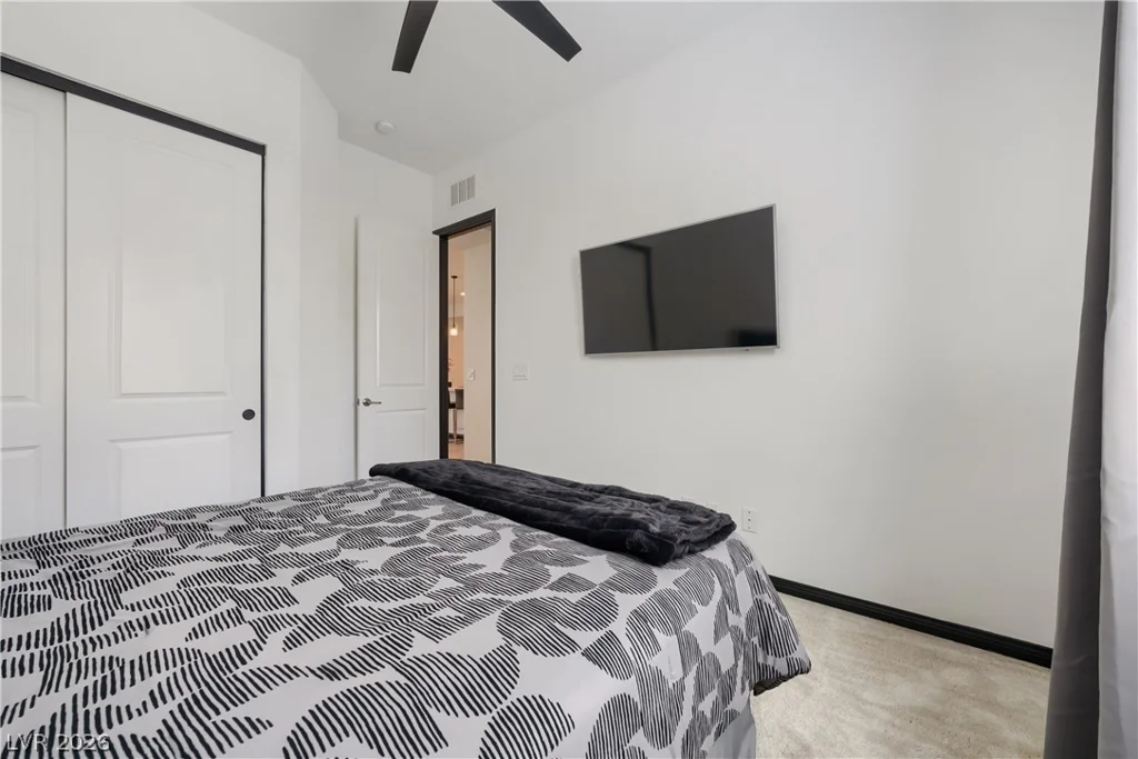 8239 Desert Madera, Las Vegas, NV 89166