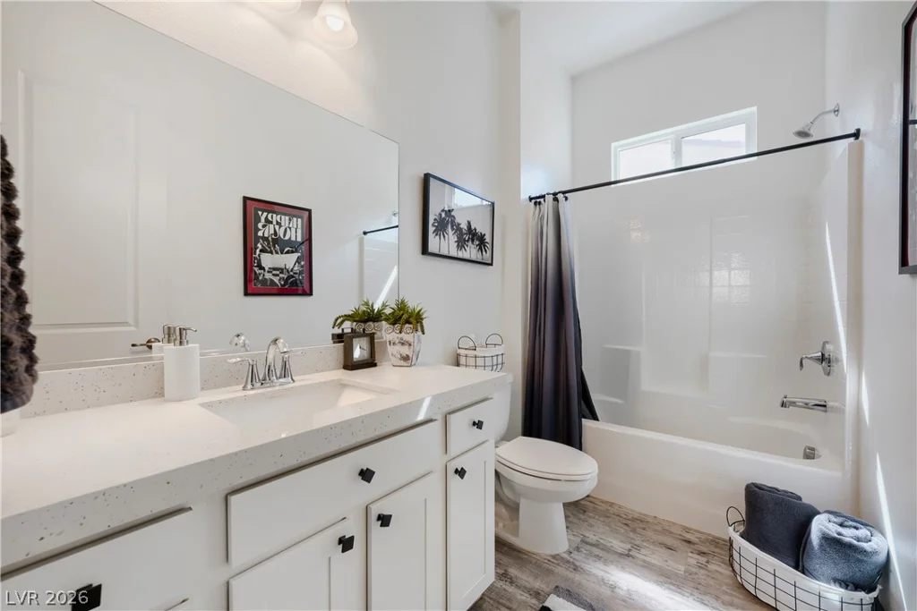 8239 Desert Madera, Las Vegas, NV 89166