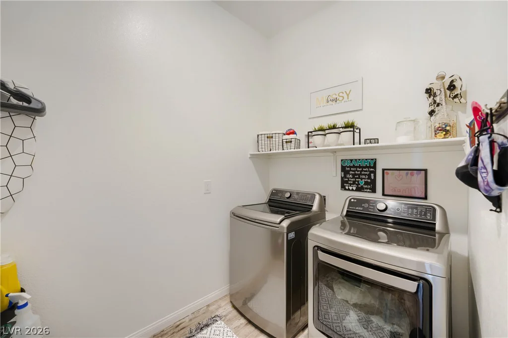 8239 Desert Madera, Las Vegas, NV 89166