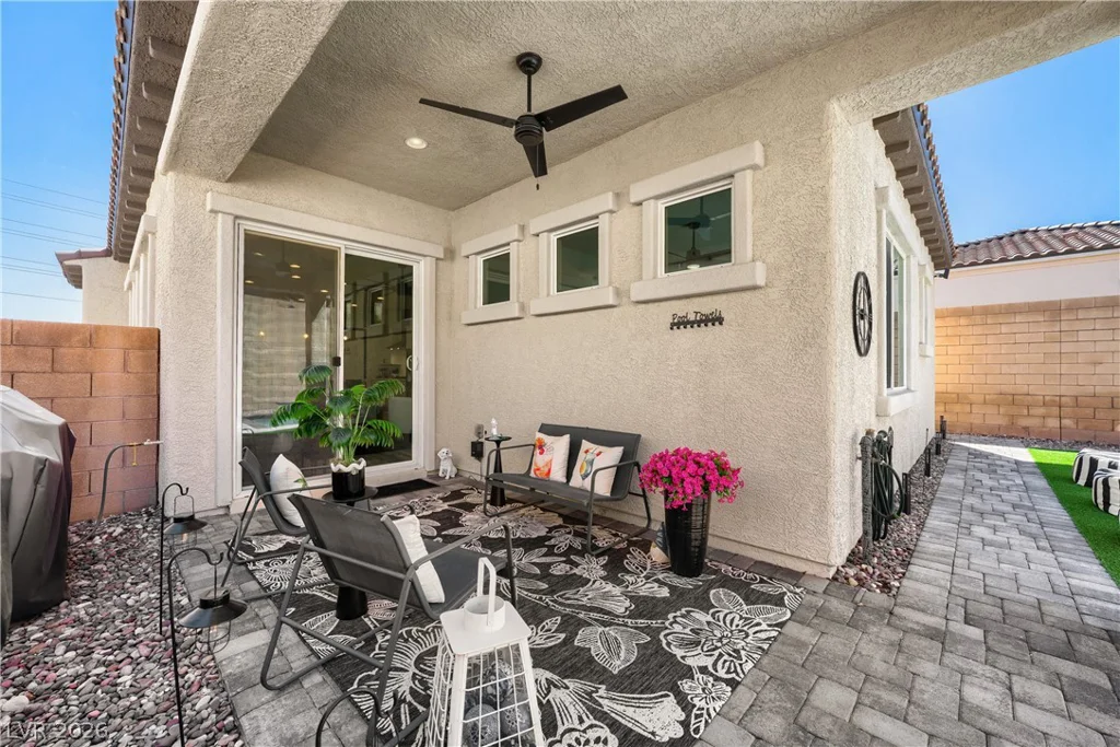 8239 Desert Madera, Las Vegas, NV 89166