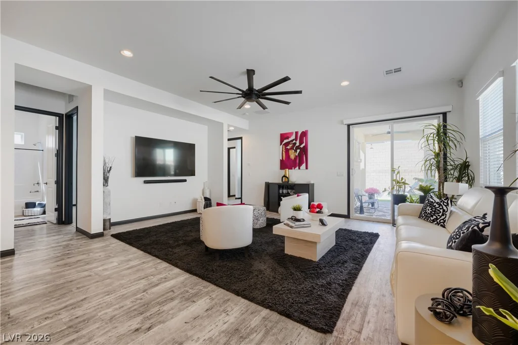 8239 Desert Madera, Las Vegas, NV 89166