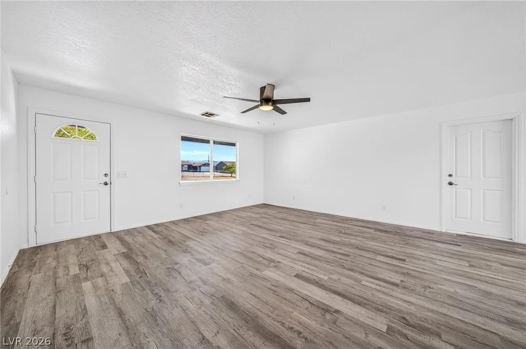 5880 Reno, Pahrump, NV 89060