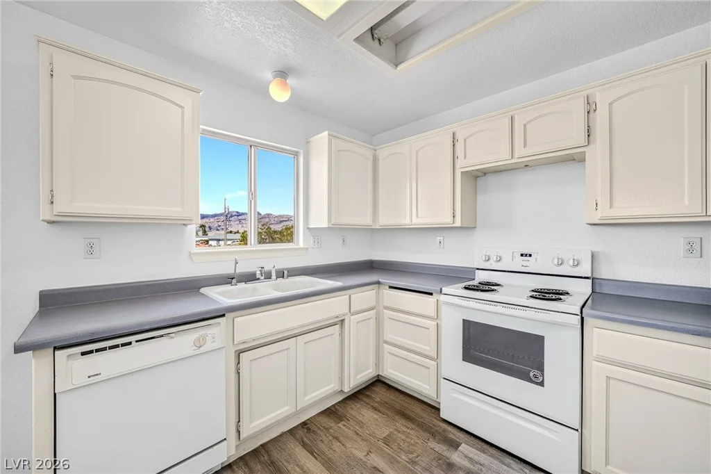 5880 Reno, Pahrump, NV 89060