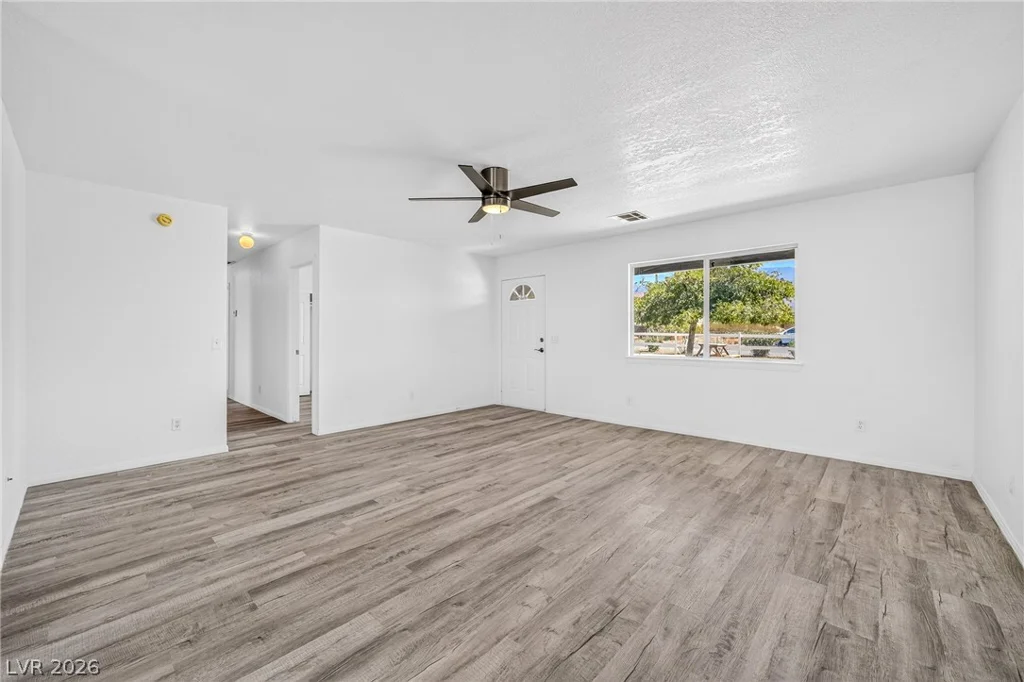 5880 Reno, Pahrump, NV 89060