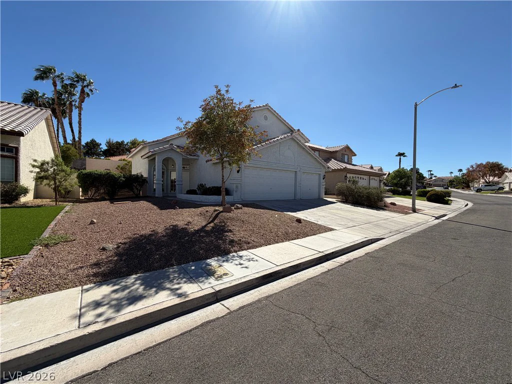 1917 Altivo, Henderson, NV 89074