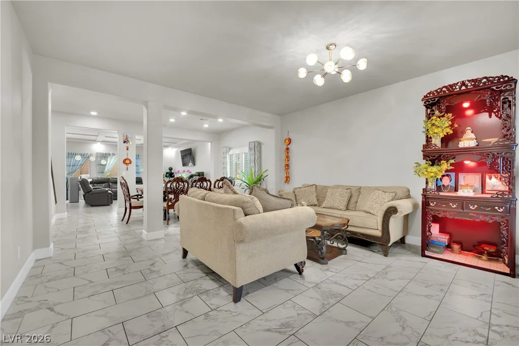 8373 Bartholomew Park, Las Vegas, NV 89139