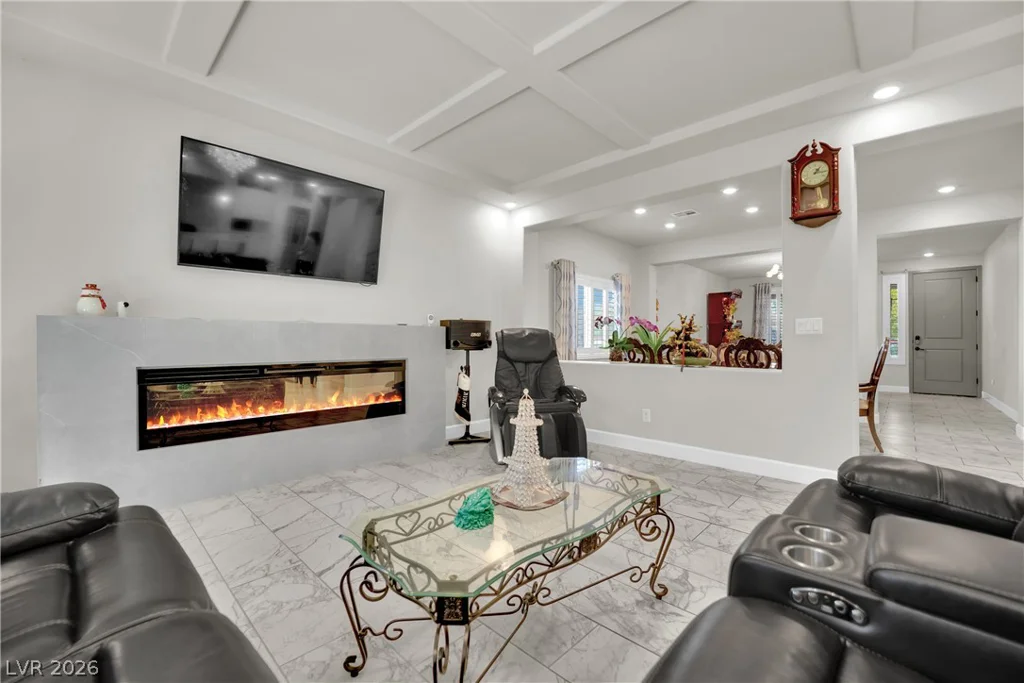8373 Bartholomew Park, Las Vegas, NV 89139