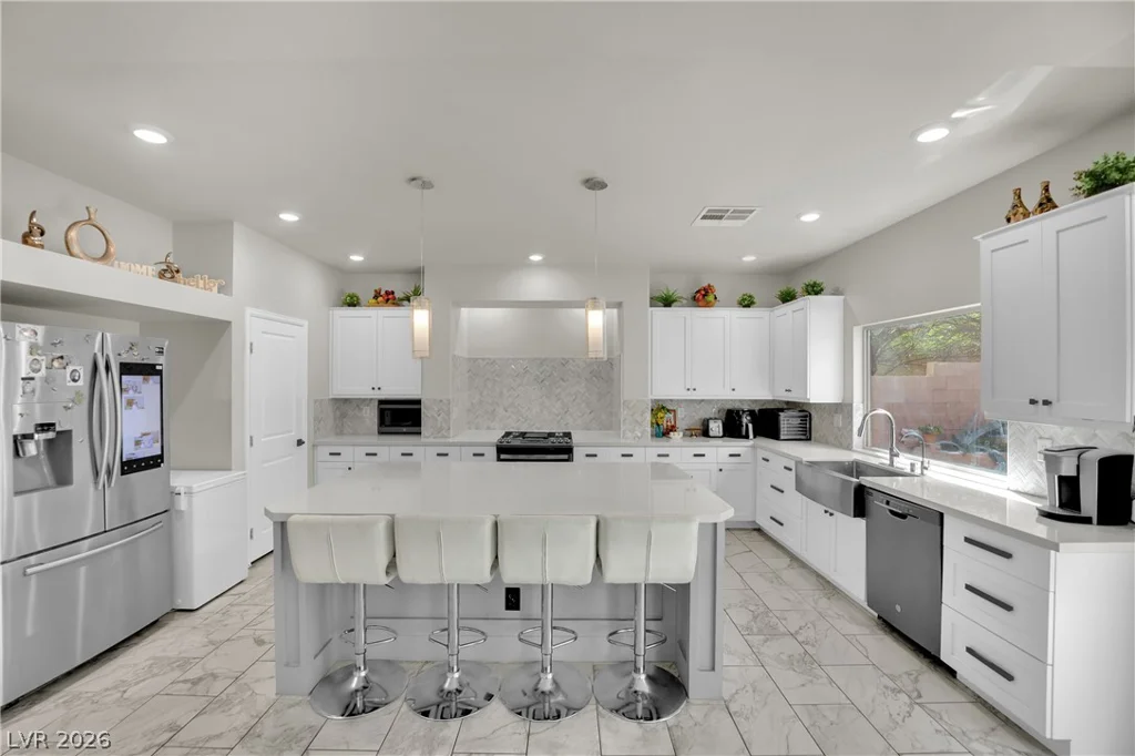 8373 Bartholomew Park, Las Vegas, NV 89139