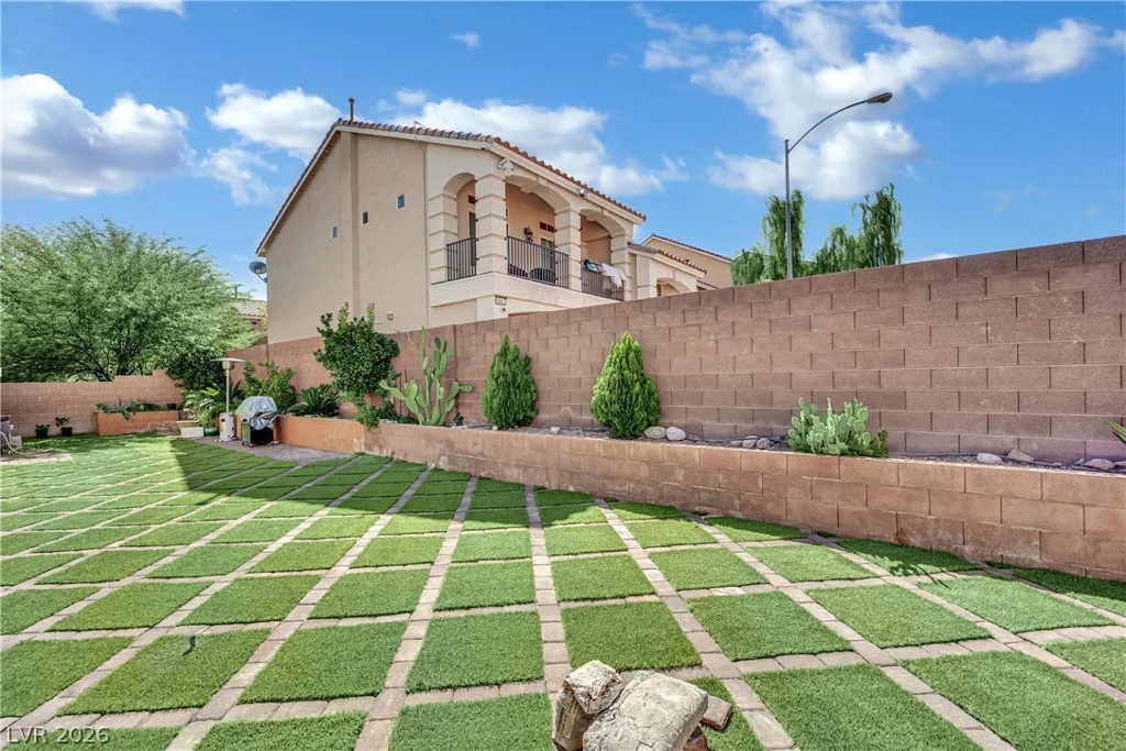 8373 Bartholomew Park, Las Vegas, NV 89139