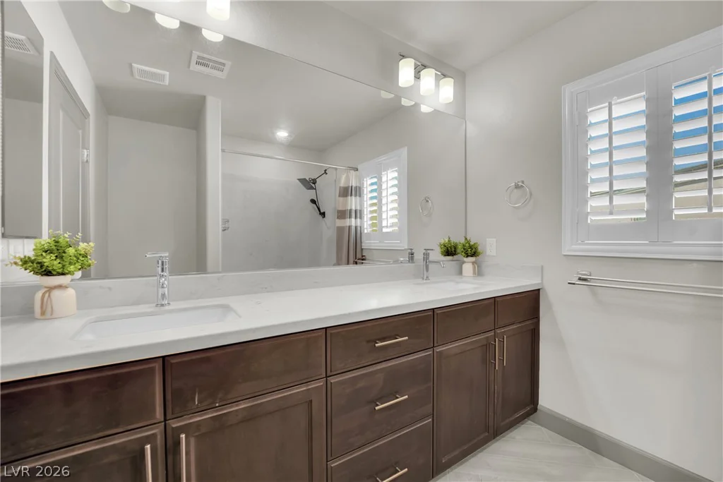 8373 Bartholomew Park, Las Vegas, NV 89139
