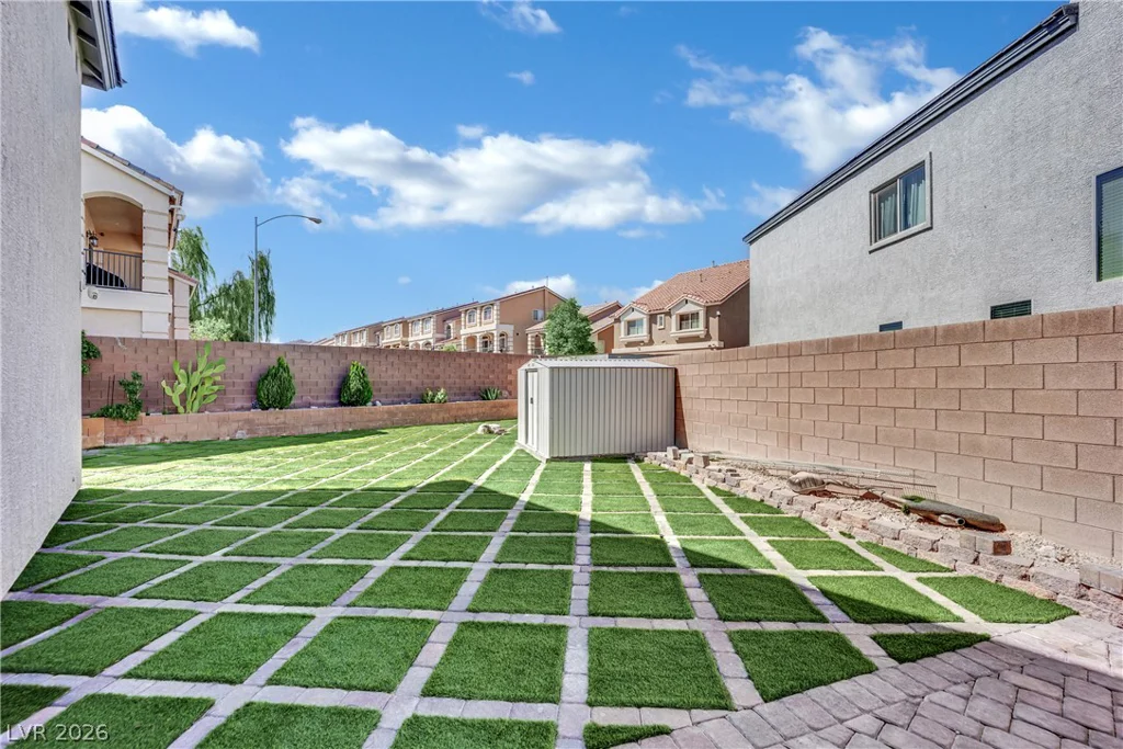 8373 Bartholomew Park, Las Vegas, NV 89139