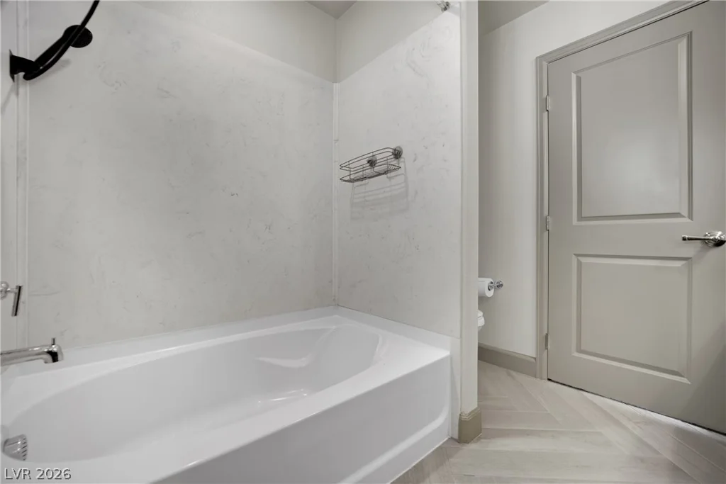 8373 Bartholomew Park, Las Vegas, NV 89139
