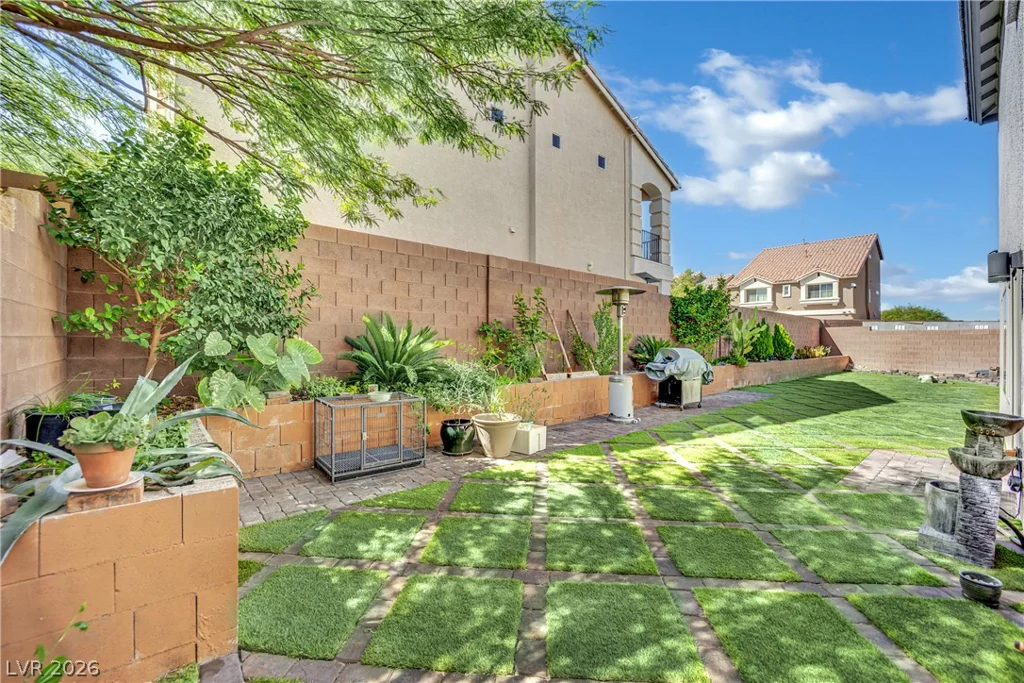 8373 Bartholomew Park, Las Vegas, NV 89139