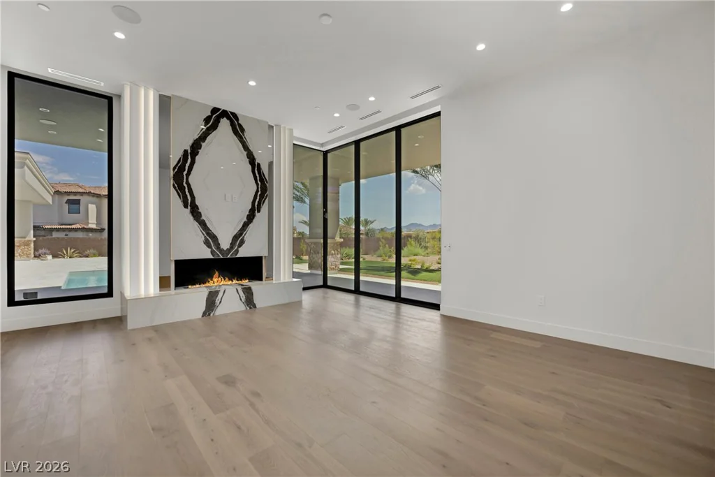 20 Olympia Canyon, Las Vegas, NV 89141