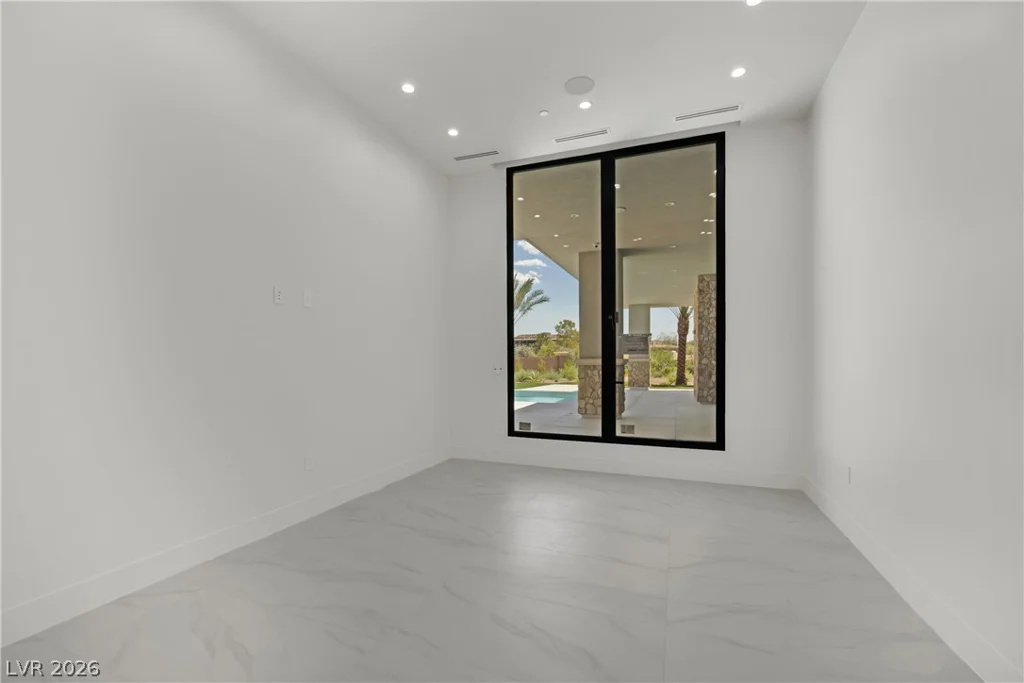 20 Olympia Canyon, Las Vegas, NV 89141