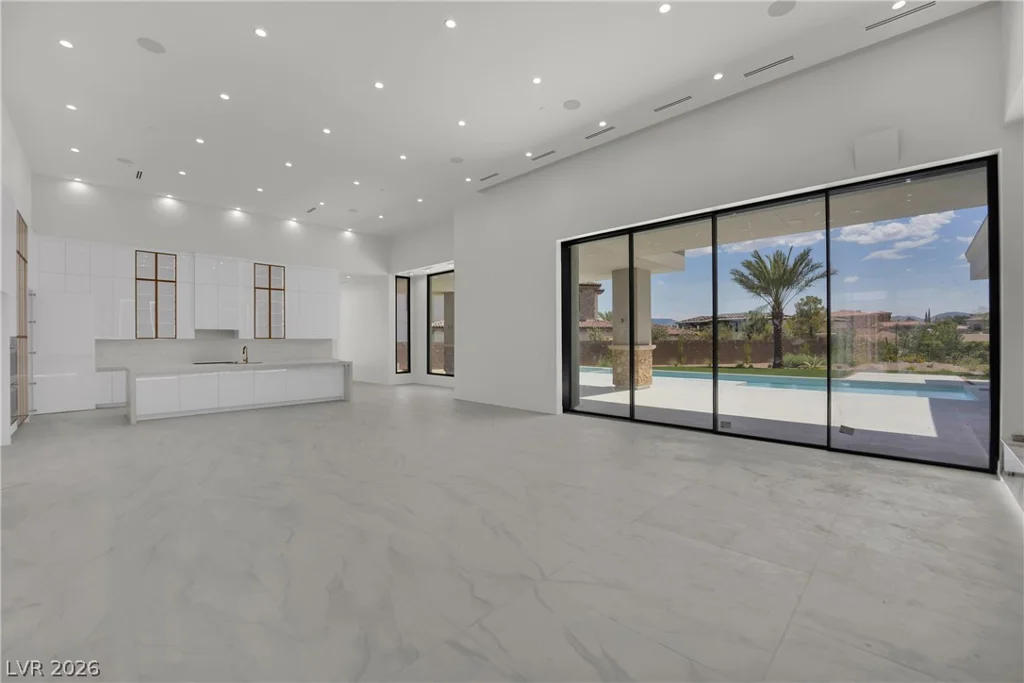 20 Olympia Canyon, Las Vegas, NV 89141